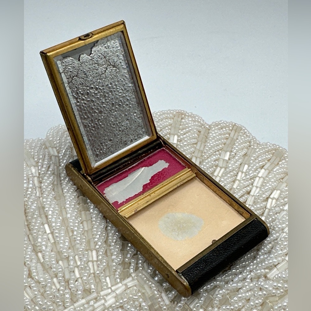Antique Leather Cased 1920s Ladies Compact‎ #192